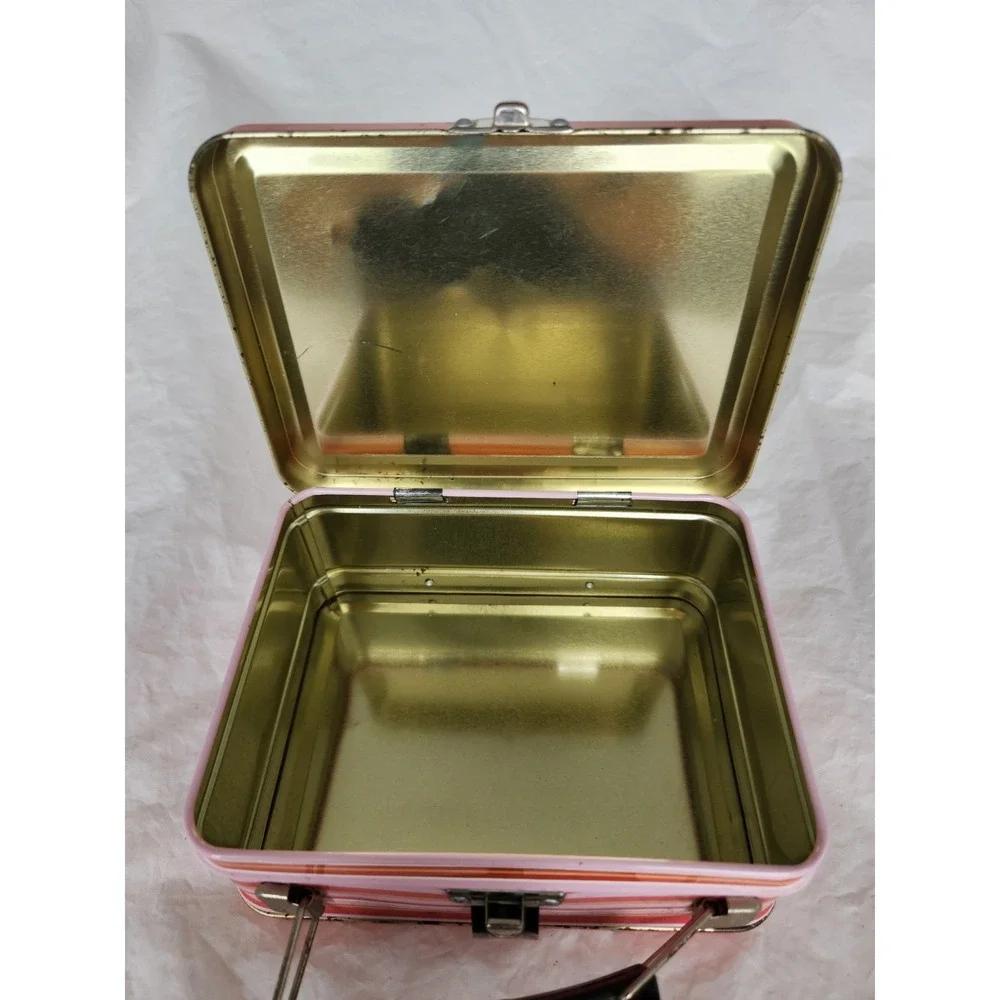 53 Pcs VTG Sanrio Hello Kitty V-Day Lunchbox Tin + Cards & 10 Merchandise Tags